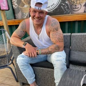 Meet your Posher, Gage